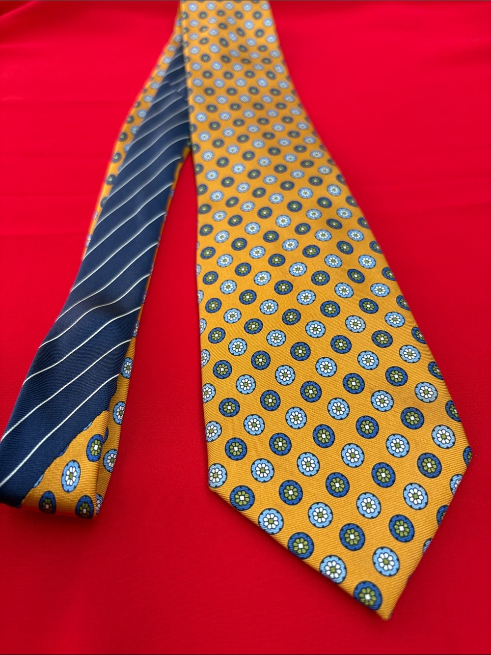 Tommy Hilfiger silk tie!